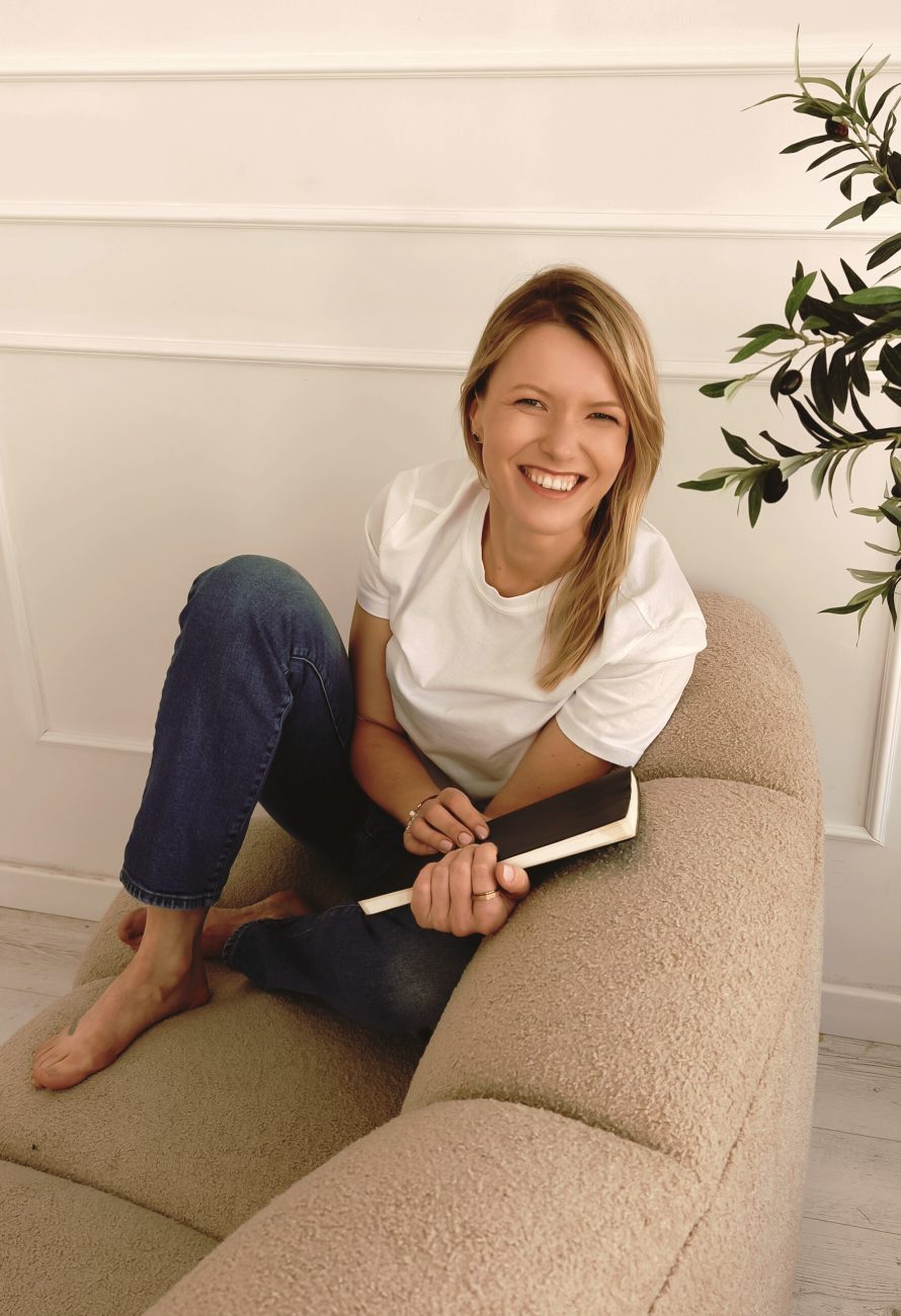 e8f1ae04-e5c8-4445-a084-eb45290e79c3